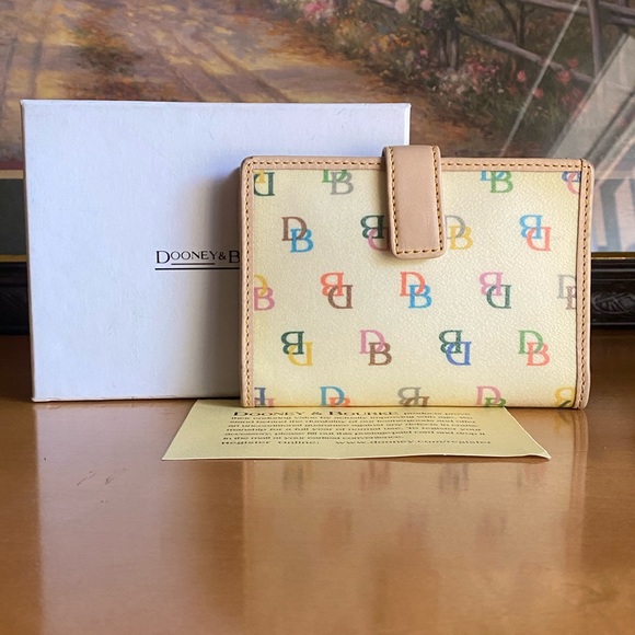 Dooney & Bourke Rare Rainbow Monogram Y2K It Girl Wallet - Picture 12 of 13